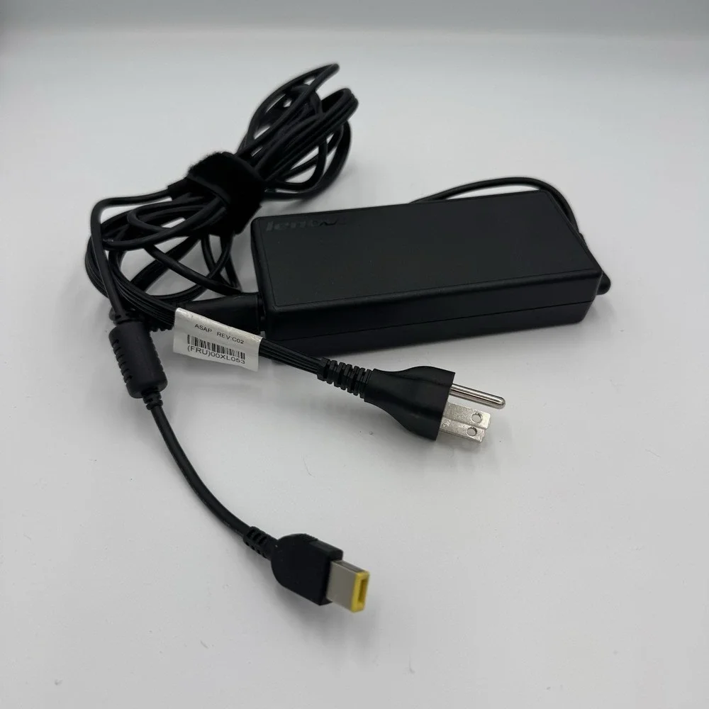 Genuine Lenovo Thinkpad ACAdapter Charger aDL135ND3A